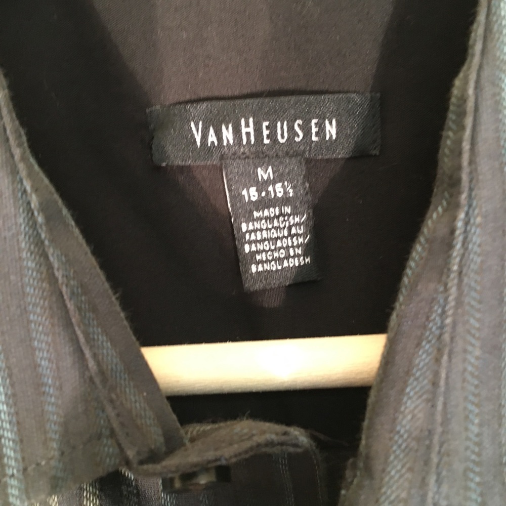 Van Heusen Button Up Dress Shirt Size Med 15/15.5 - Picture 4 of 7